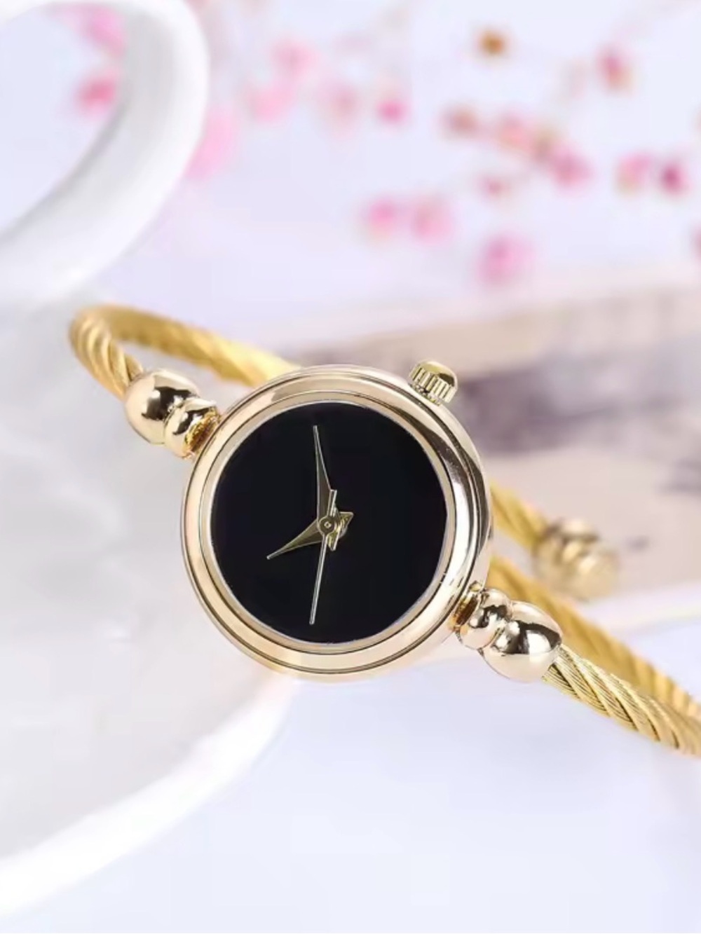 Gold-Tone Black Dial Women’s Bracelet Watching new
